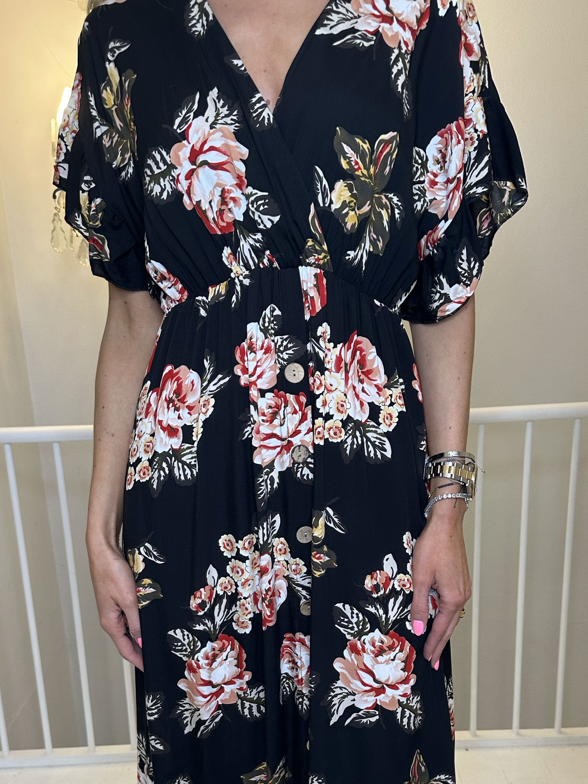 Alina Rose - Lang sommerkjole i blomsterprint med træknapper